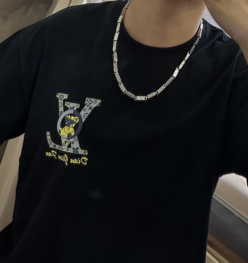 chr1st1an D10r necklaces